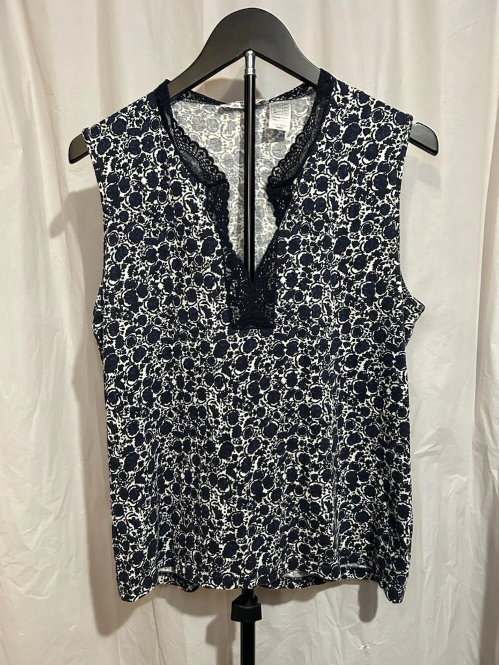 Ventilo La Collins Navy & White Floral Print Tank With Navy Lace Trim Size 14/16